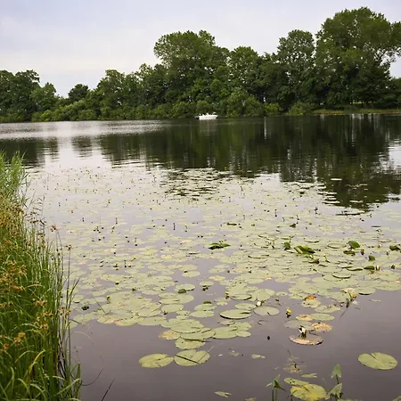 - Hausboot 2 * Suderstapel