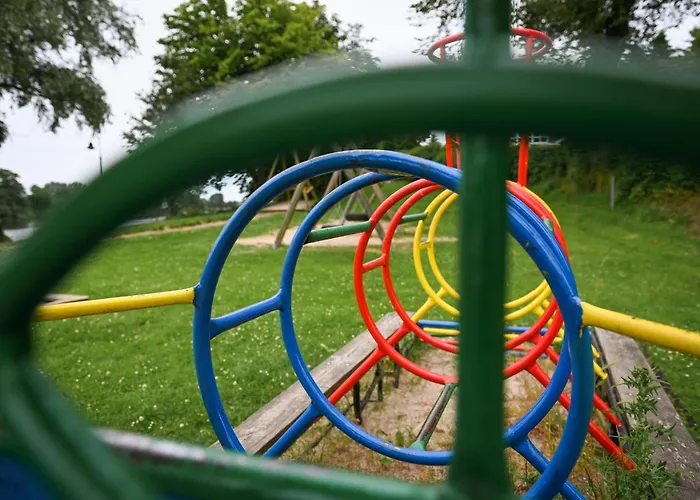 - Hausboot 2 Vakantiehuis *