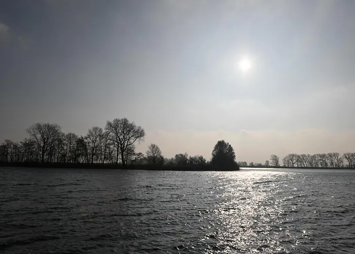 Vakantiehuis - Hausboot 2 *